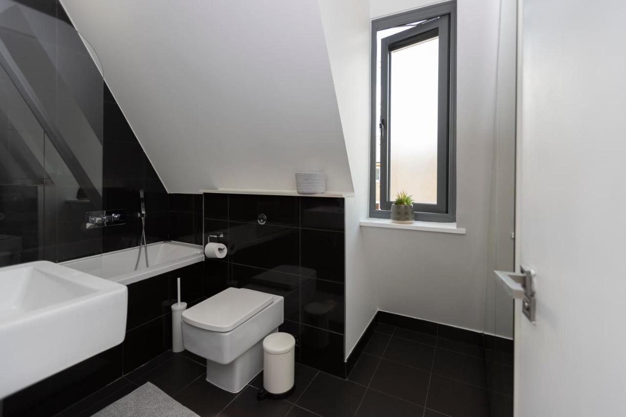 Stunning 3 Bedroom Penthouse With Terrace And Lift London Exterior photo