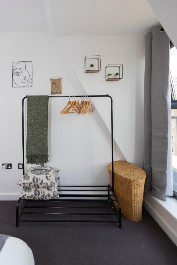 Stunning 3 Bedroom Penthouse With Terrace And Lift London Exterior photo