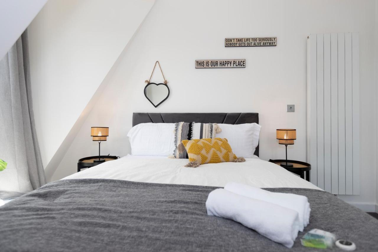 Stunning 3 Bedroom Penthouse With Terrace And Lift London Exterior photo